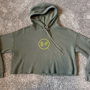 COPY - Twenty one pilots cropped hoodie